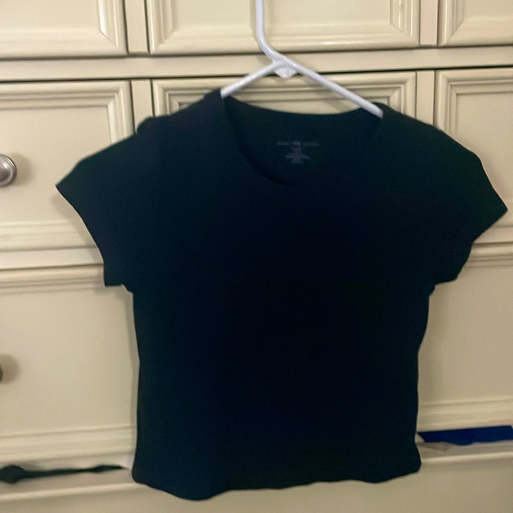 Brandy Melville Ashlyn Basic Top, Never Worn,Black